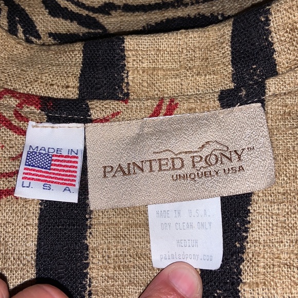 Painted ponies, Asian inspired crop jacket, three button, front, beige red black - Picture 6 of 10